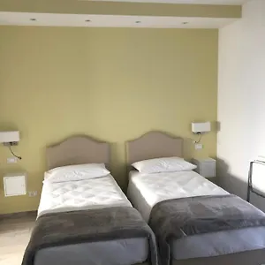  Bed & Breakfast Zaira
