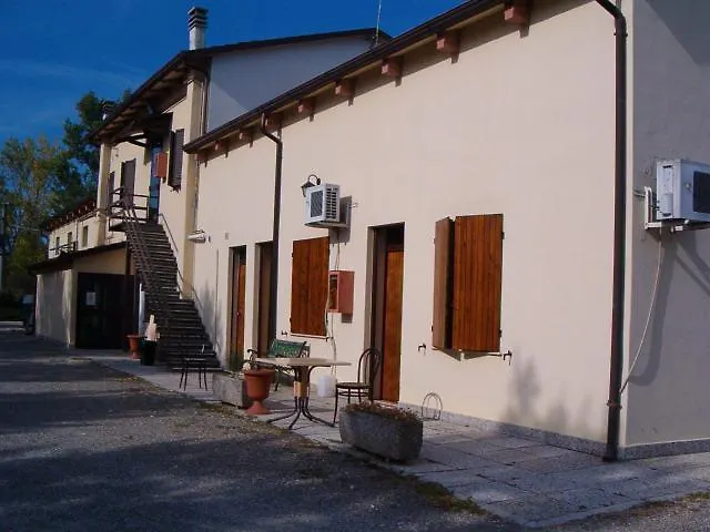 Inn Laghi Paradiso Rovereto sulla Secchia